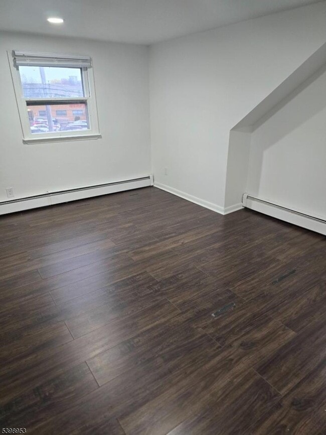 Building Photo - 18 Donna Dr