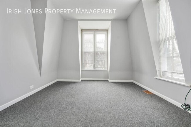 Building Photo - 25 Marshall Ave