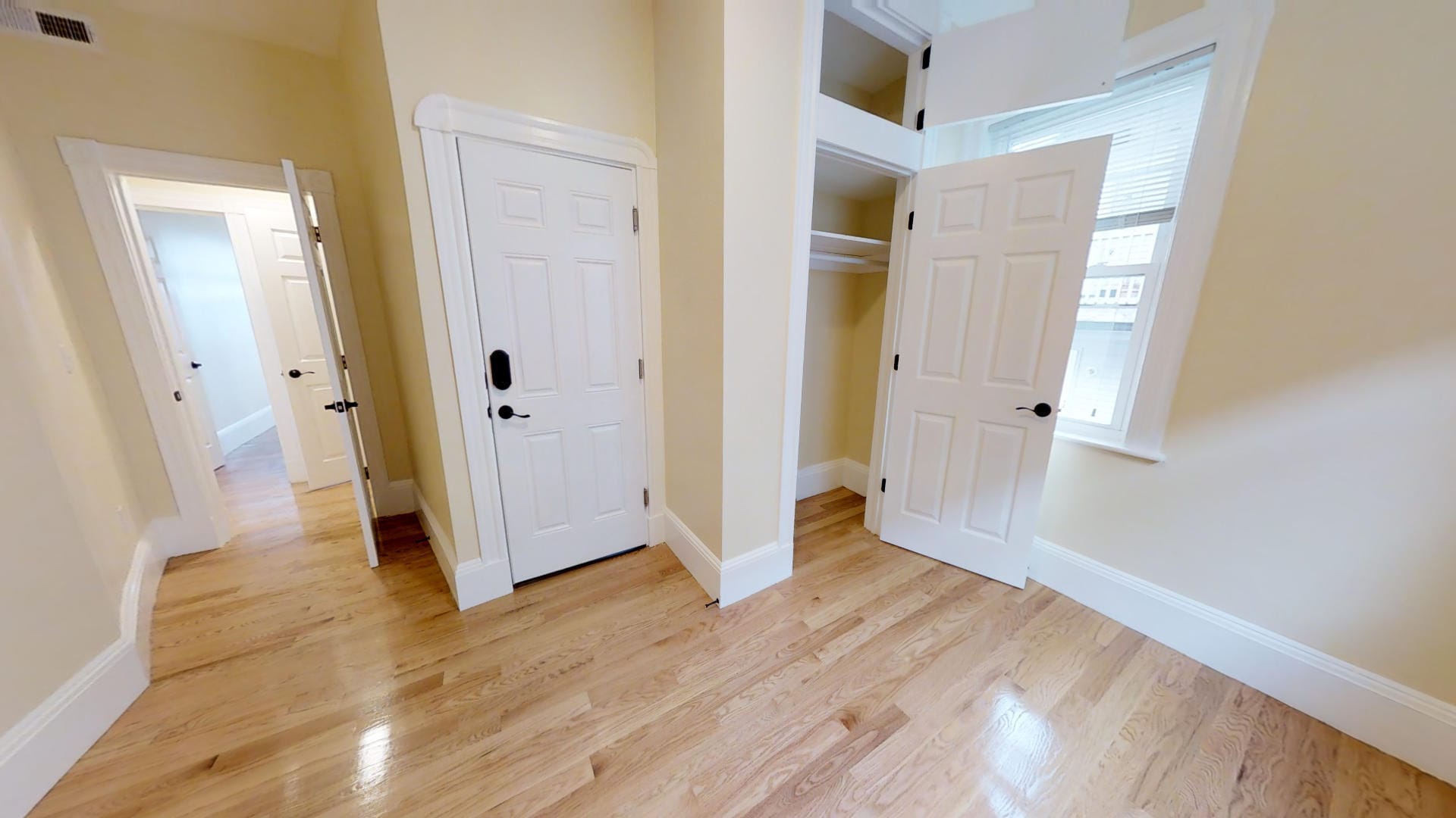 Building Photo - 48 Lowell St