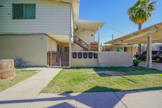 Building Photo - 7153 N 62ND AVE UNIT E, GLENDALE AZ