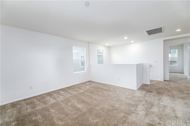 Building Photo - 9768 Solonia St