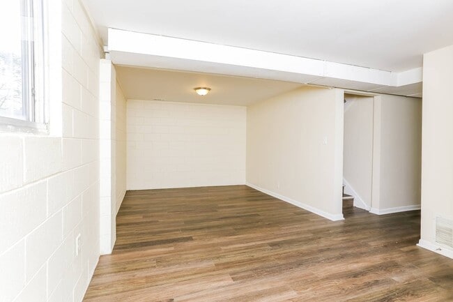Building Photo - 311 Healy Ave