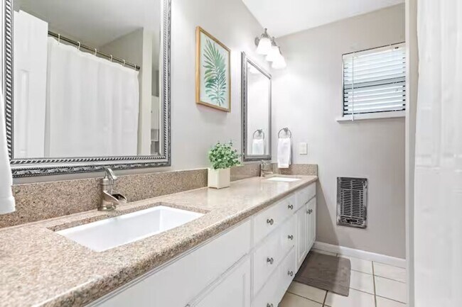 Building Photo - 3 Bed, 3 Bath Home with Expansive Kitchen, Two Living Areas & Private Suite