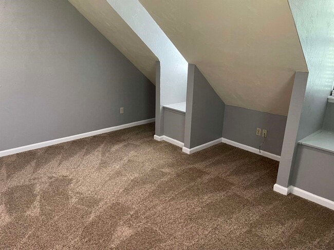 Building Photo - 2003 N Meridian Rd