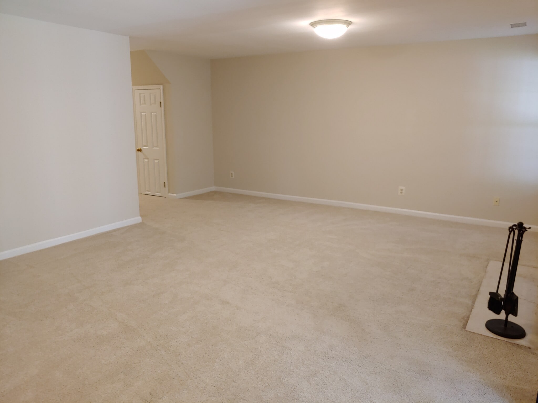 Basement - 47608 Sandbank Sq