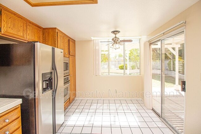 Building Photo - 25804 Dickens Ct