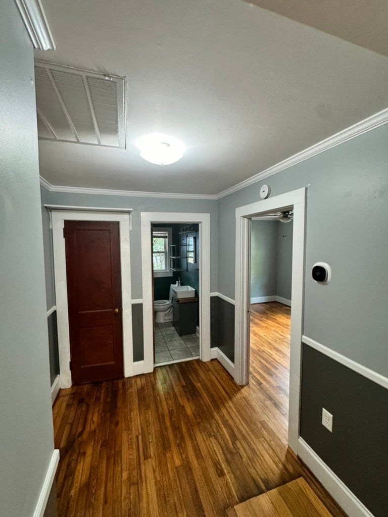 Building Photo - 262 Monfredo St