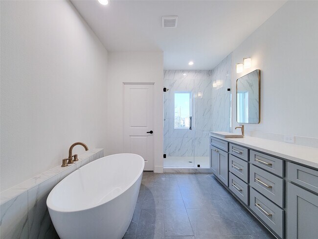 Building Photo - 7703 Earl Rudder Wy