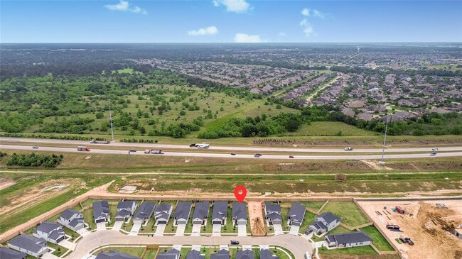 Building Photo - 18010 Whitetail Run Ln