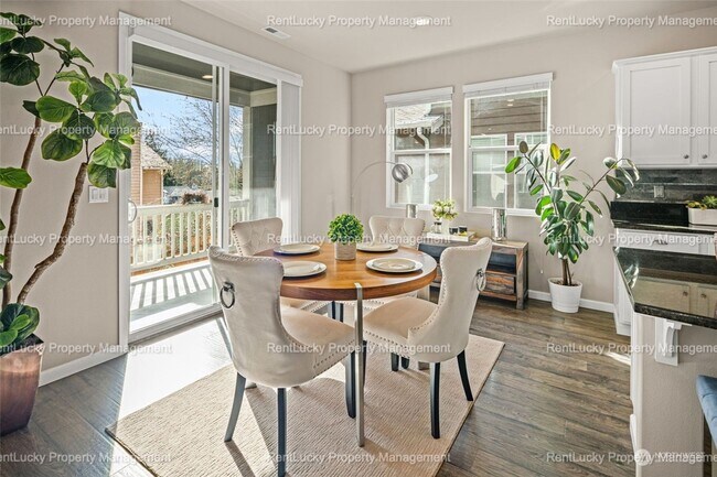Building Photo - Stunning Like-New Home in Arbor Mist – Pri...
