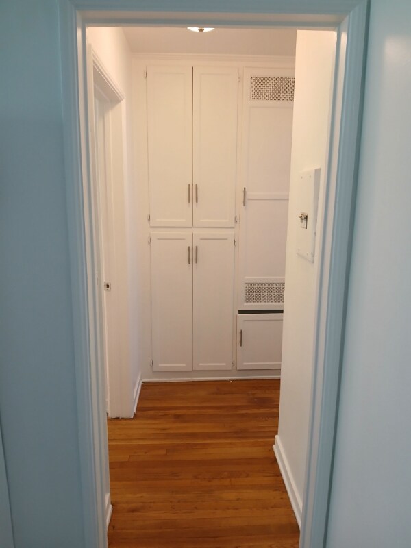 Building Photo - 7460 Hollywood Blvd