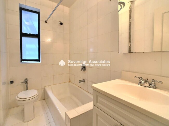 Building Photo - 615 Fort Washington Avenue