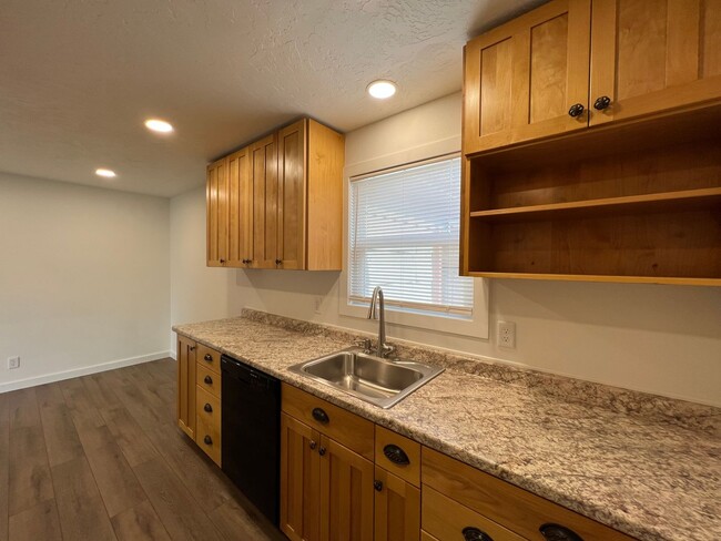Building Photo - 545be
