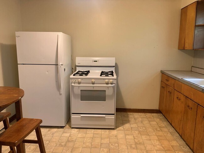 Building Photo - 808 Roosevelt St