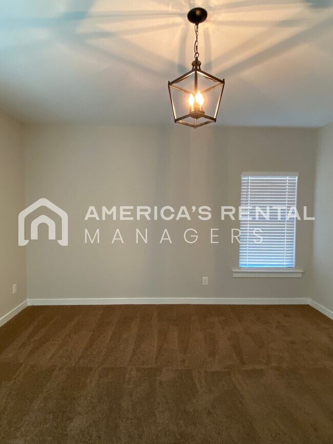 Building Photo - Home for Rent in Brookwood ... Available to View Now!!!