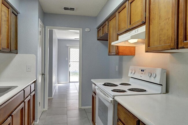 Building Photo - 5310 Gateridge Dr