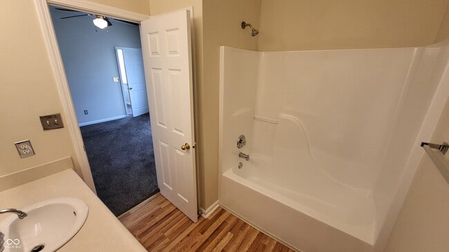 Building Photo - 6025 Prairie Meadow Dr