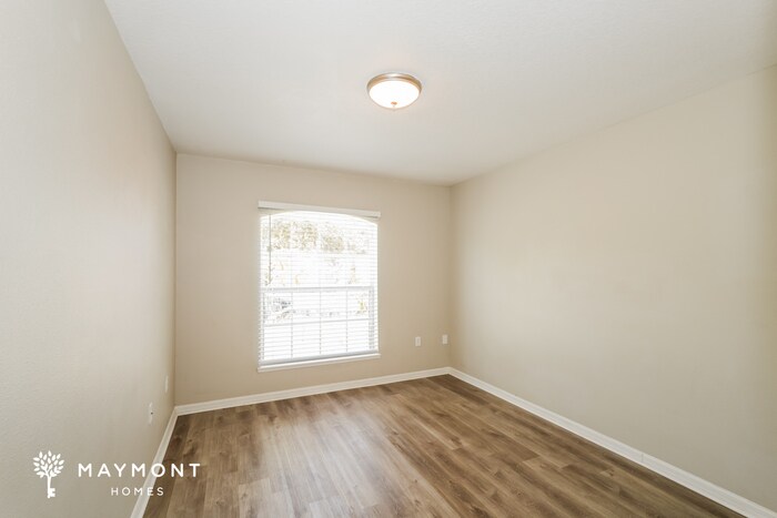 Building Photo - 806 Brenton Leaf Dr