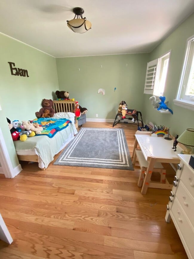 Building Photo - Bright & Lovely 3bd/2ba Townhouse in Mountain Shadows! AVAILABLE 4/1