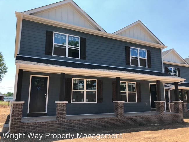 Primary Photo - 1138 Kenton St