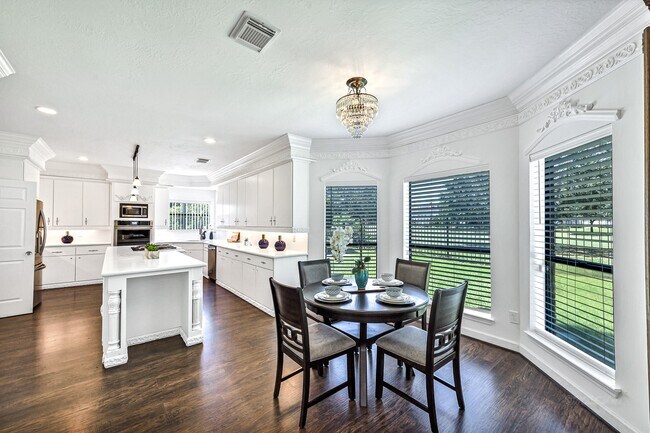Building Photo - 21410 Ganton Dr