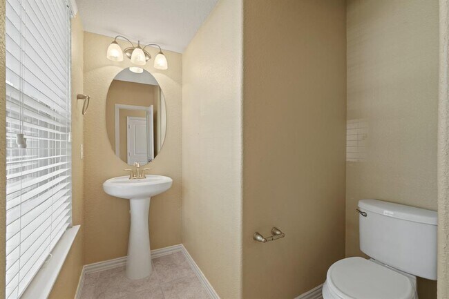 Building Photo - 13839 Rosemere Ln