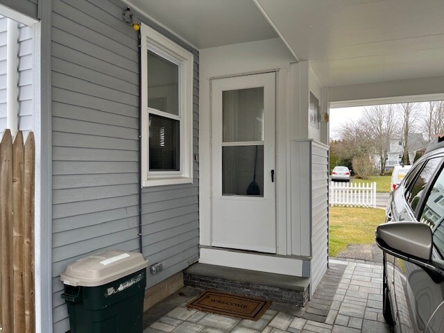 Building Photo - 94 Eustis Ave