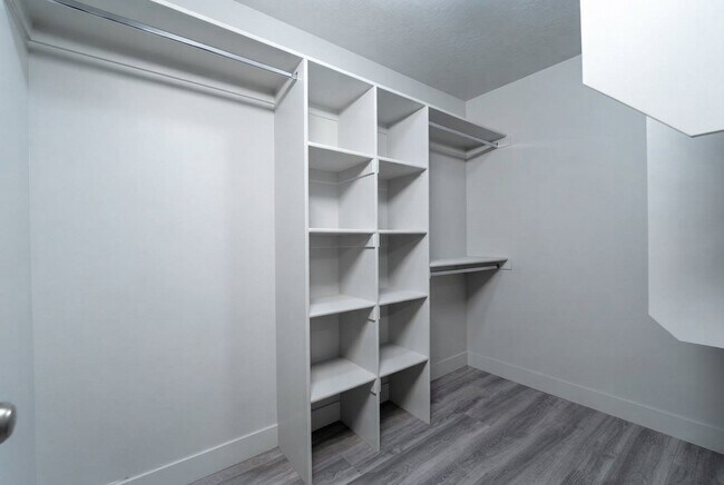 Building Photo - 110 W 930 N