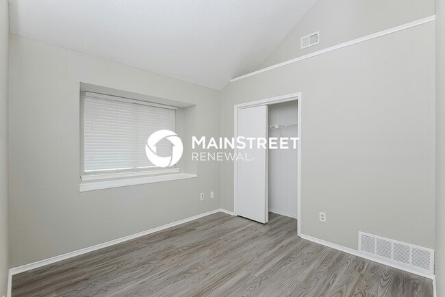 Building Photo - 2080 Palomino Trail
