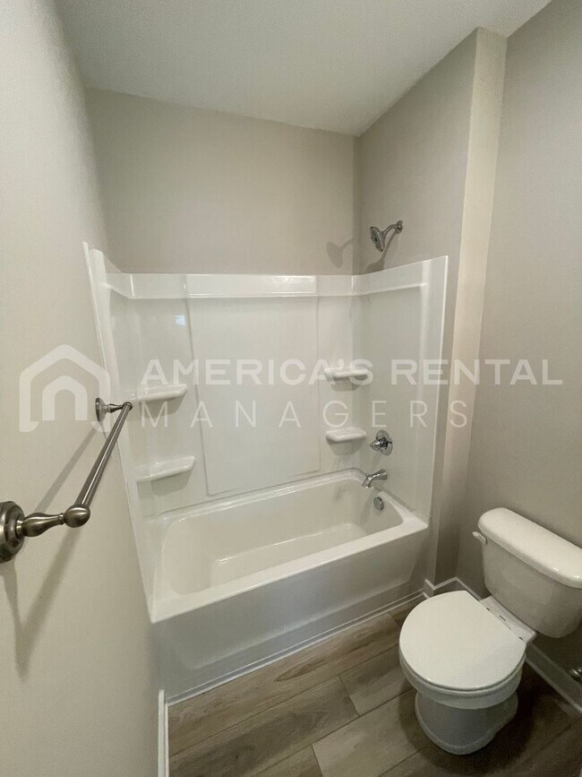 Building Photo - DEPOSIT PENDING!!! Home for Rent in Eastab...
