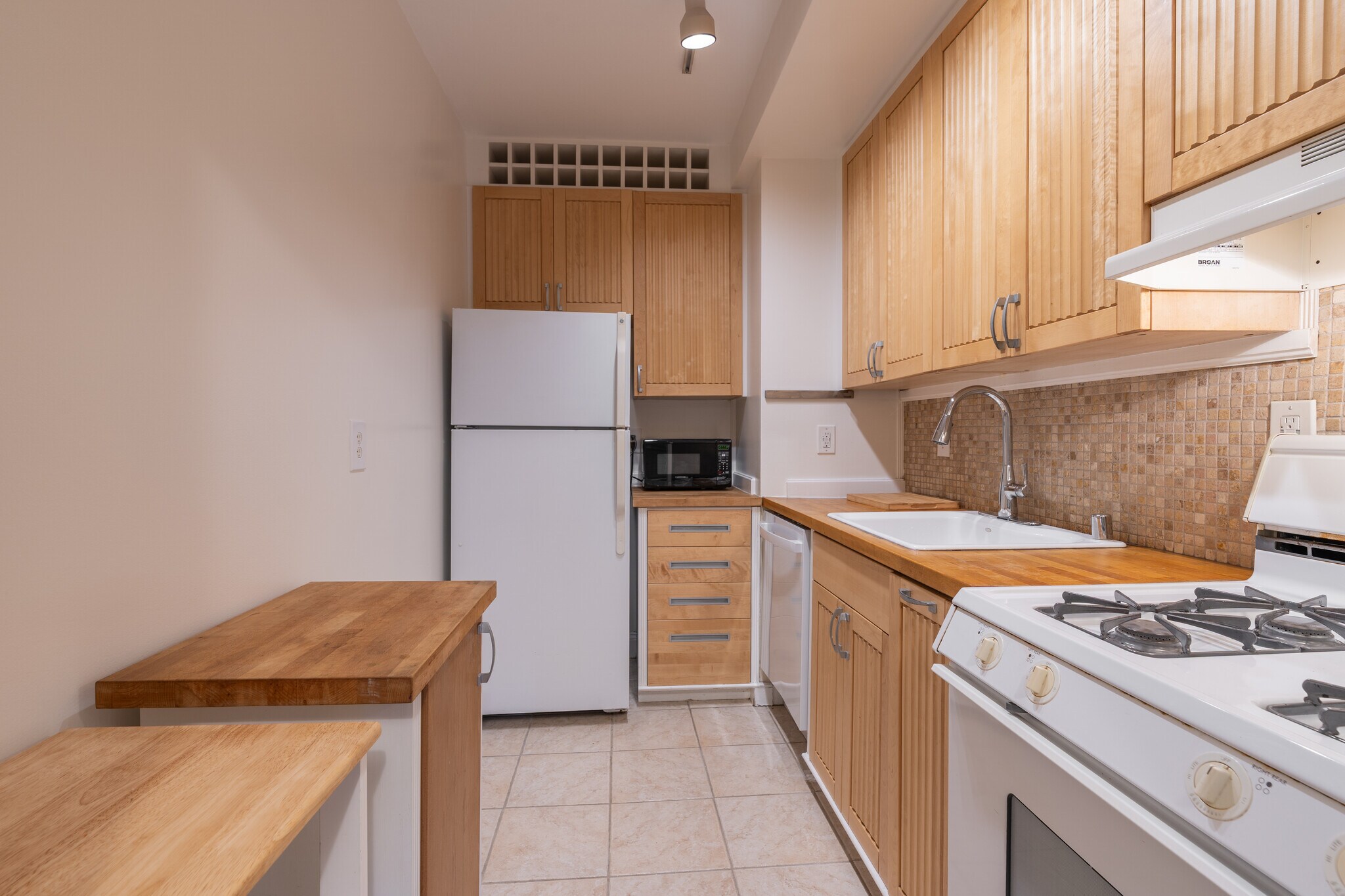 Building Photo - 2755 Ordway St NW