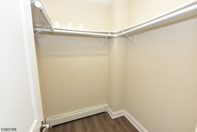 Building Photo - 105 Parkway