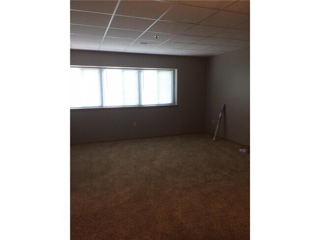 Building Photo - 109 E Luverne St