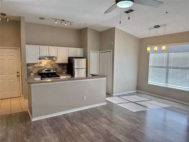 Building Photo - 2627 Maitland Crossing Way