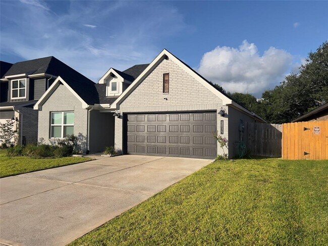 Building Photo - 5035 Natchez Trce