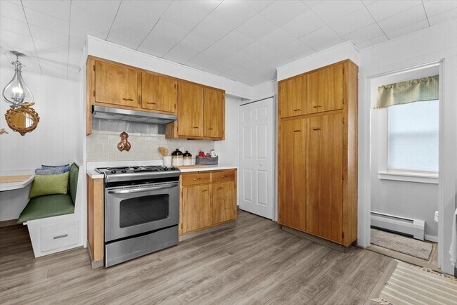 Building Photo - 6 Davis Way