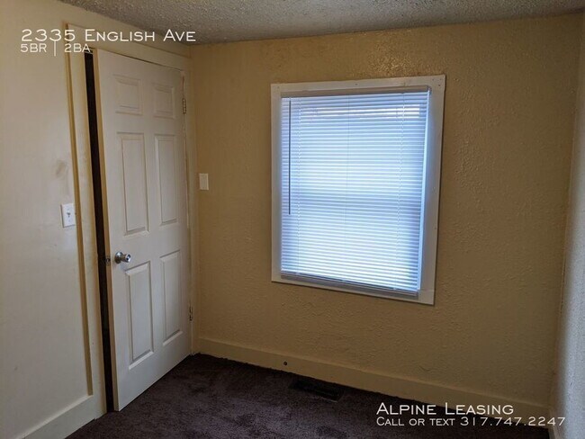 Building Photo - Short Commute to Downtown & Fountain Square!