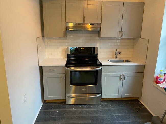 Building Photo - 3129 N 15th St