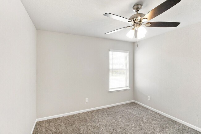 Building Photo - 13025 Dancing Reed Dr