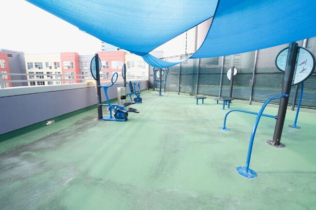 Building Photo - Spacious 2BR/2BA w/ Views, Lanai & 2 Parking – One Waterfront Tower