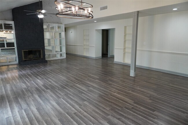 Building Photo - 6419 Teal Run Dr