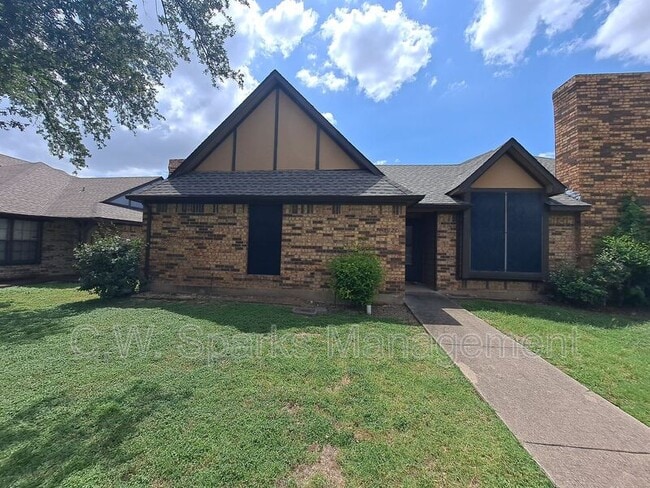 Building Photo - 3920 St Christopher Ln