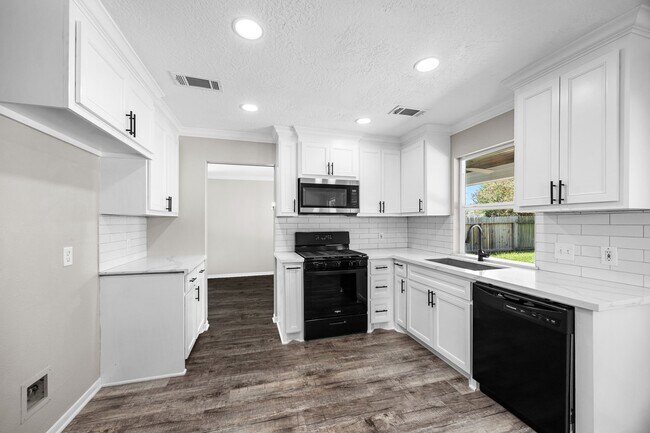 Building Photo - 14411 Golden Cypress Ln