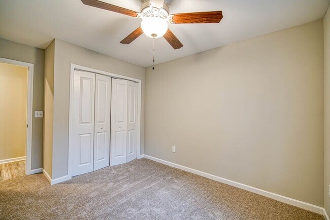 Building Photo - Craftsman Style Home in Greer