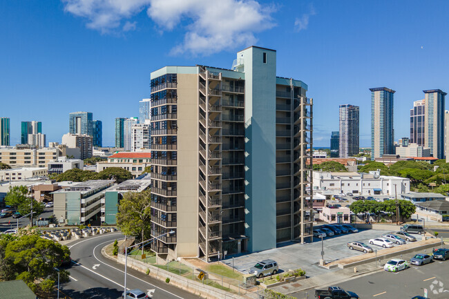 Building Photo - Royal Kinau Apartments