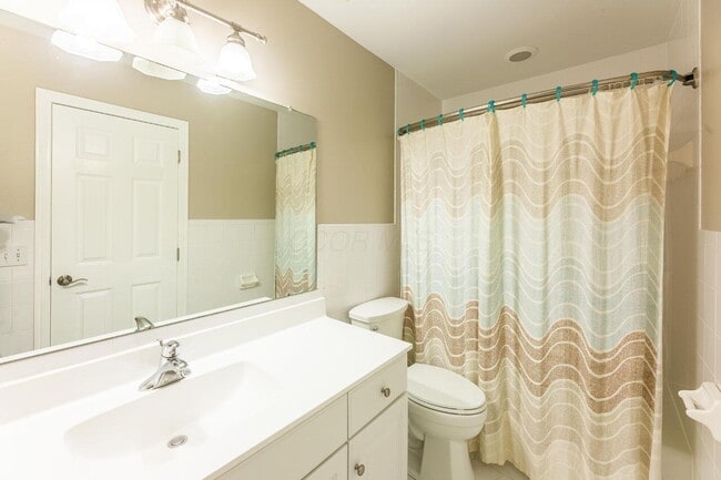 Building Photo - 4930 Brooksview Cir