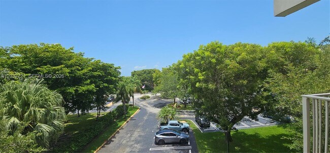 Building Photo - 13100 SW 92nd Ave