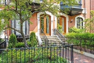 Building Photo - 227 Marlborough St