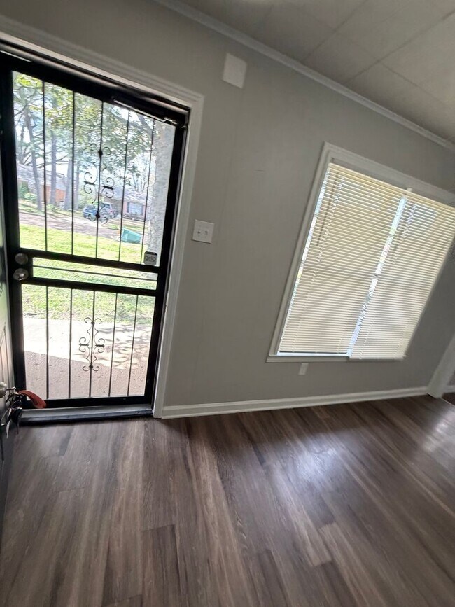 Building Photo - Welcome to your new home in Southaven, MS! HALF OFF FIRST MONTH RENT!!