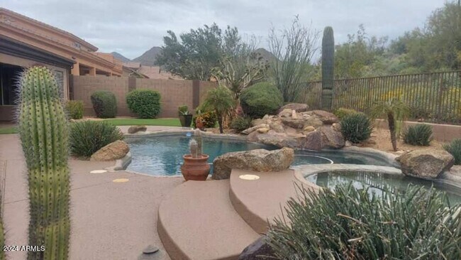 Building Photo - GORGEOUS SCOTTSDALE HOME WITH A BACKYARD TO DIE FOR!!